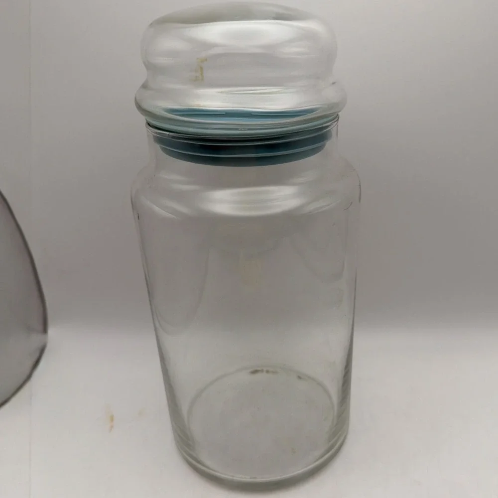 Apothecary Jar 4